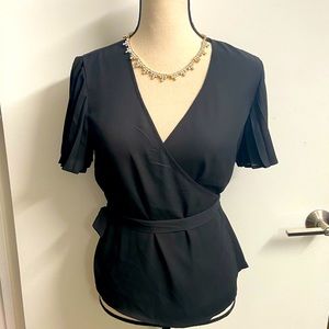 Express 🖤 Pleated Wrap Top Flutter Sleeve Size Small